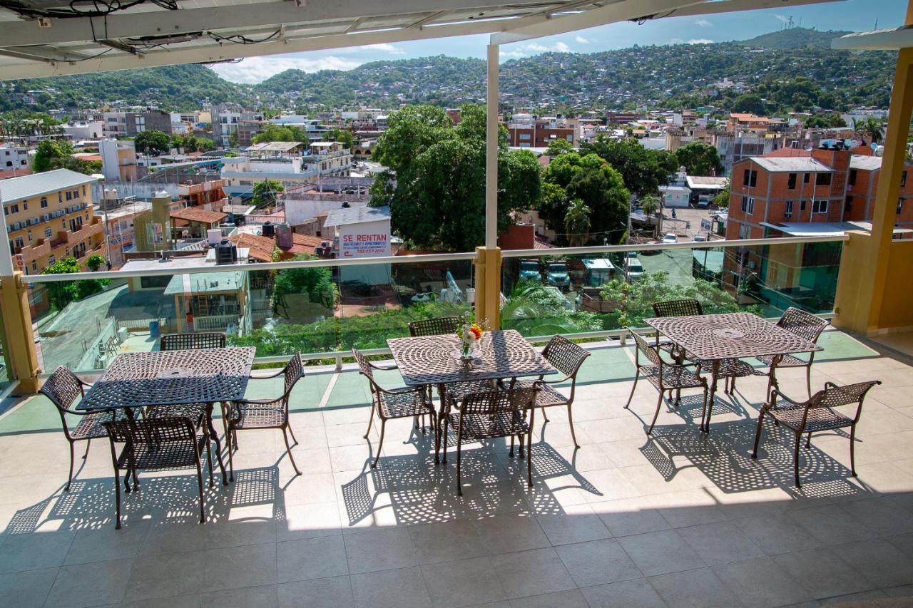 Fabuloso Hotel Las Vegas Zihuatanejo Extérieur photo