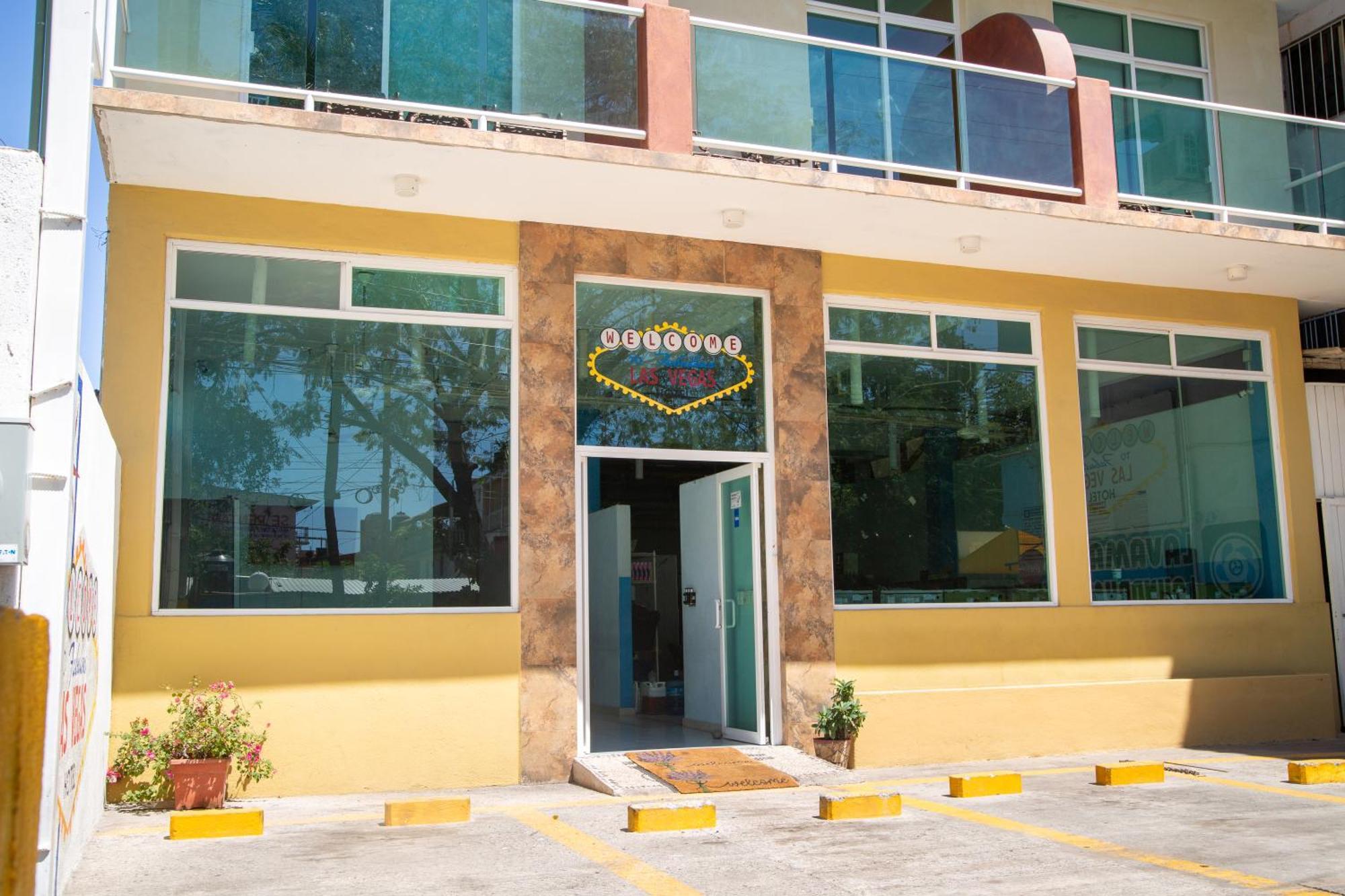 Fabuloso Hotel Las Vegas Zihuatanejo Extérieur photo