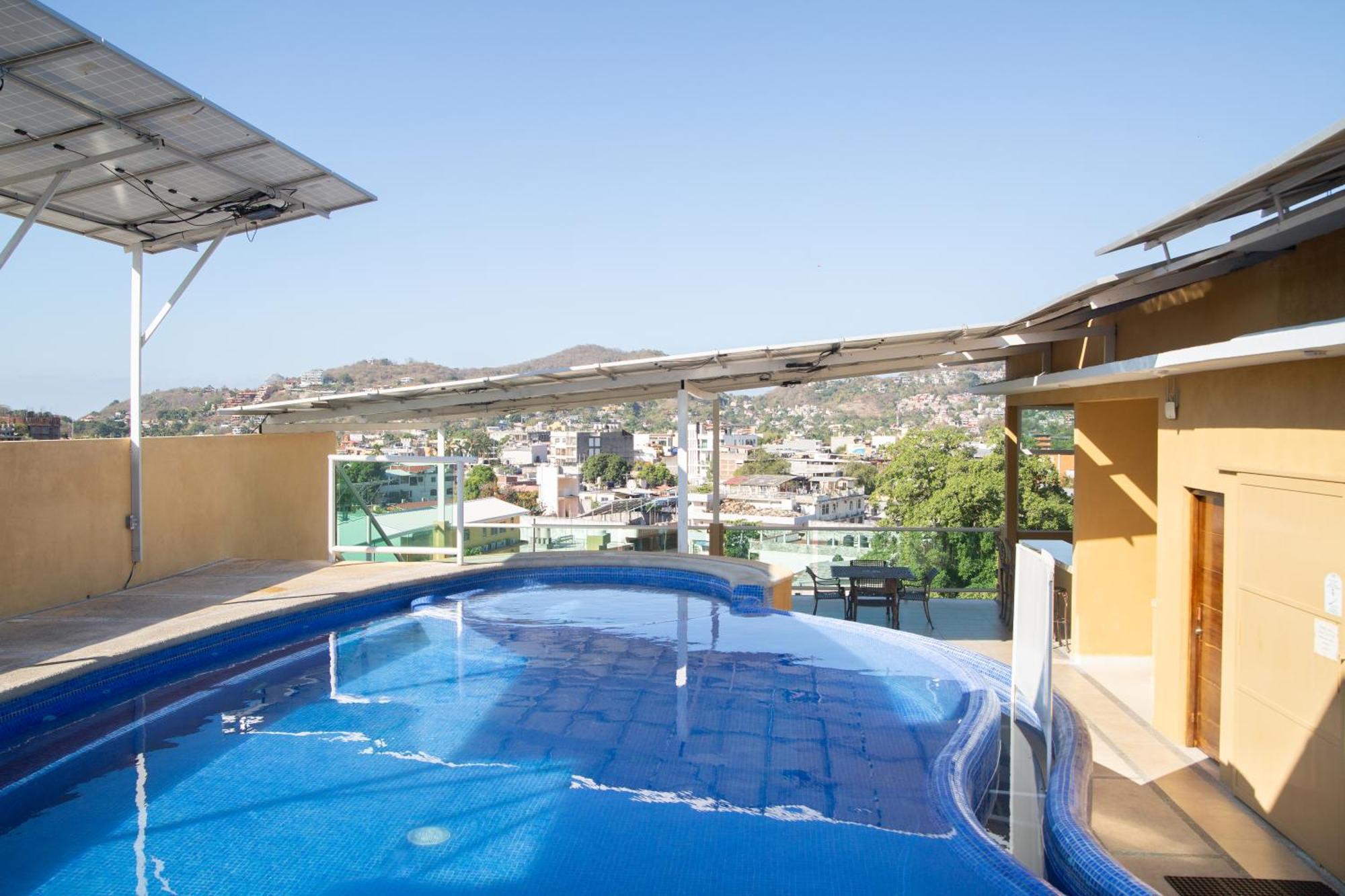 Fabuloso Hotel Las Vegas Zihuatanejo Extérieur photo